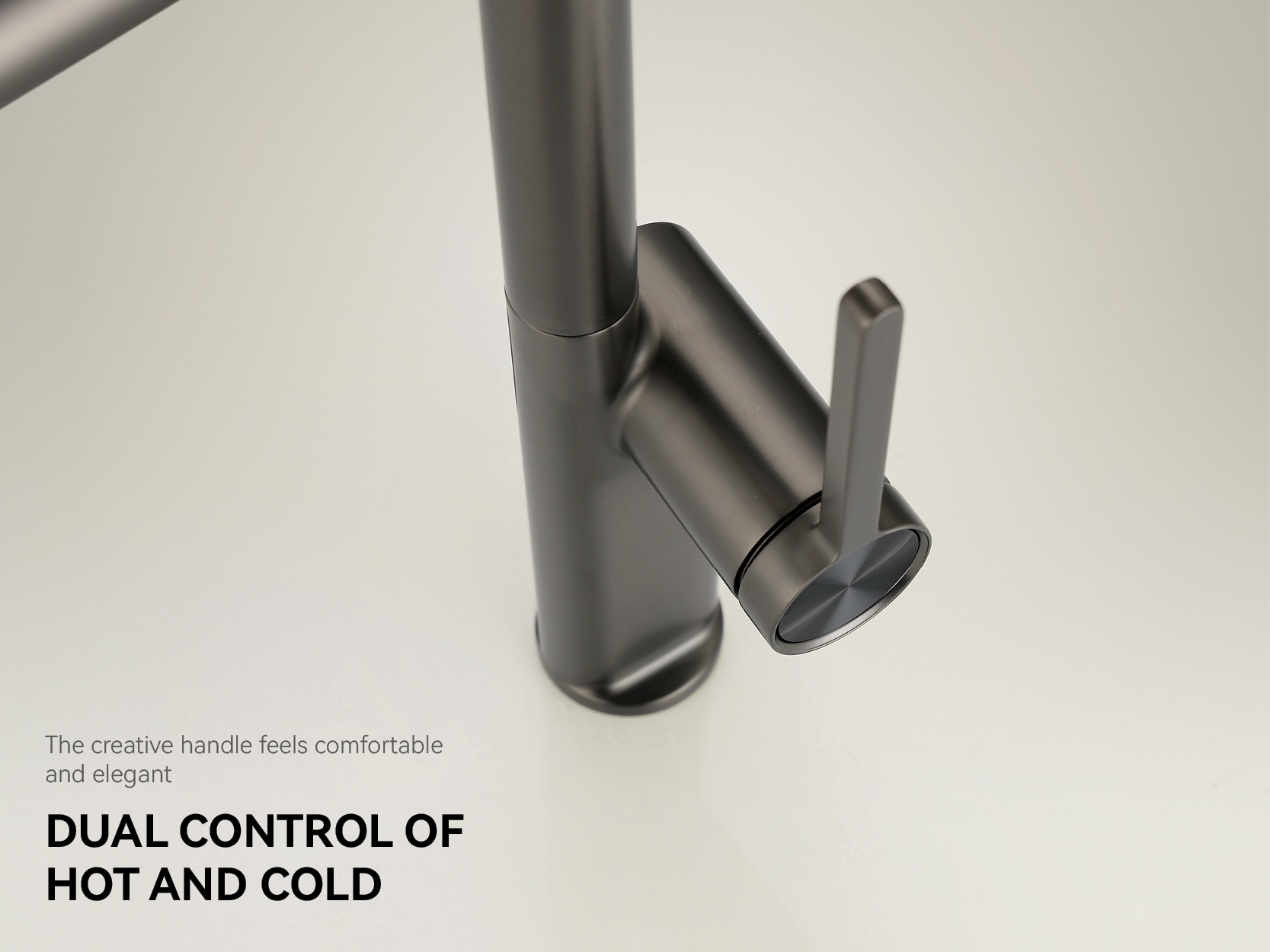 torneira de pia de cozinha com pulverizador