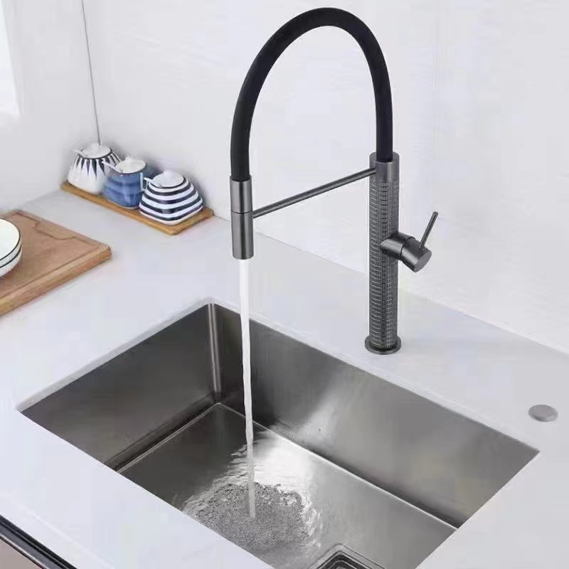 Óleo astuto escovado Zr Gold Kitchen Sink Torneira economiza água quente e fria torneira de cozinha