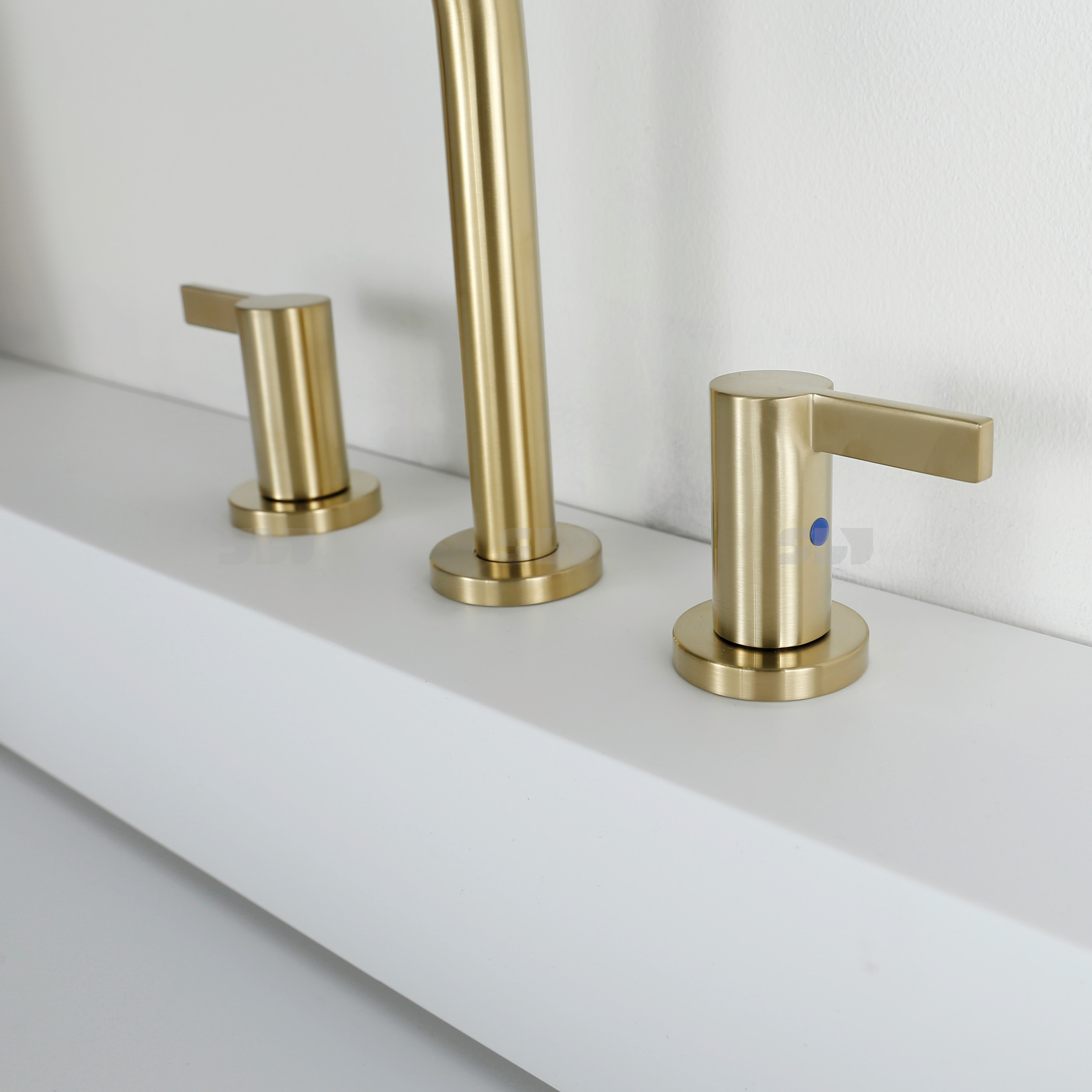 Alta qualidade 304 aço inoxidável 3 orifícios Double Handle Handeld Torneira Torneiras Misturador