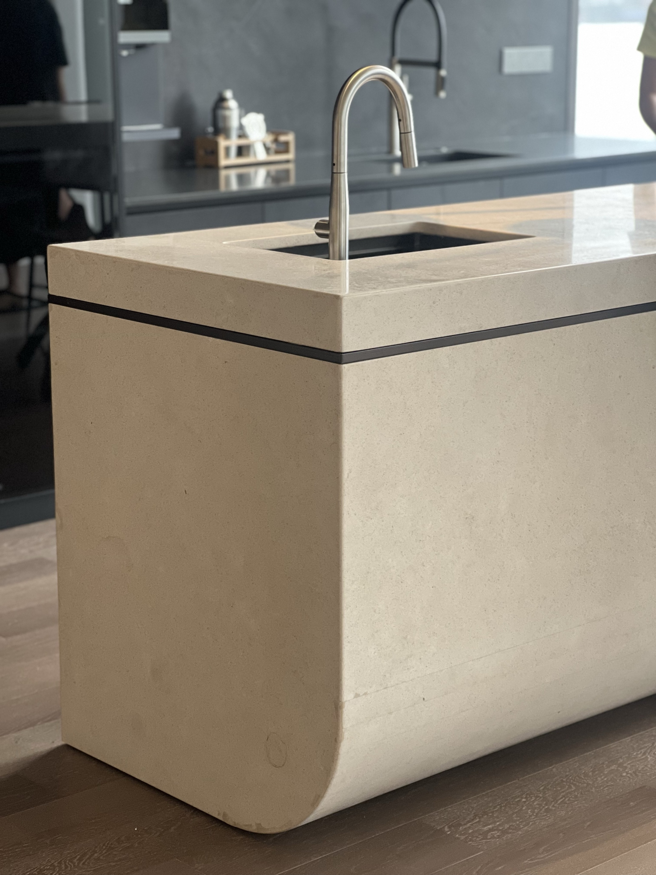 Torneira de cozinha de a&ccedil;o inoxid&aacute;vel