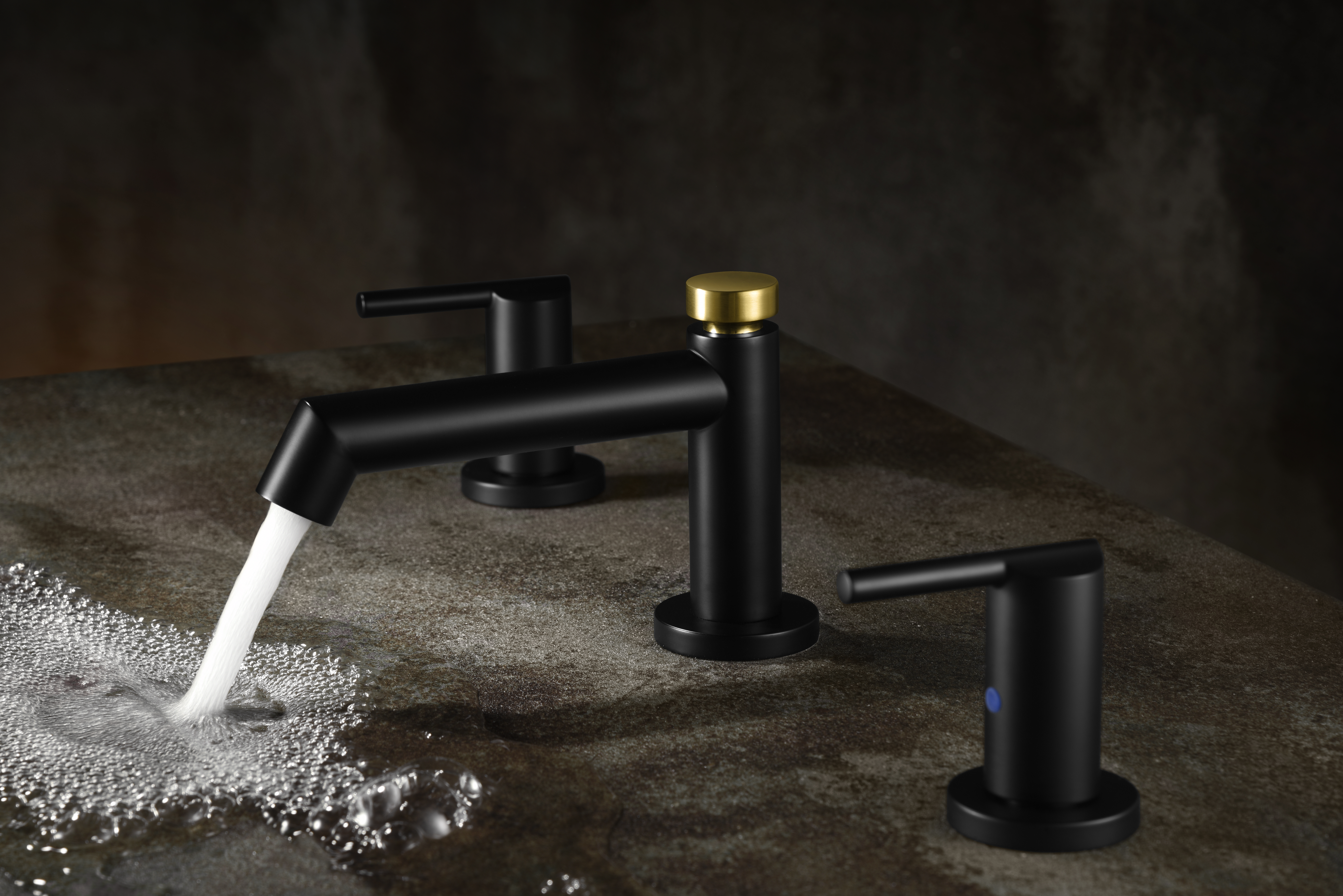 Torneiras de centros de 4 polegadas