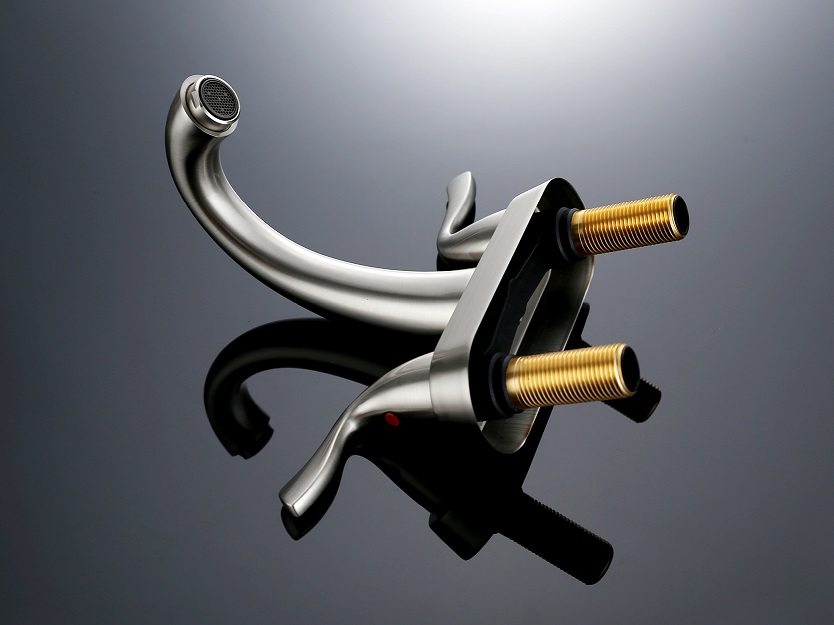 torneira de banheiro central