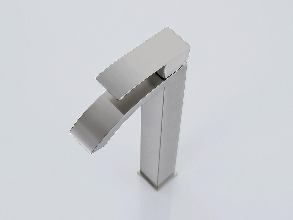 torneira da pia do banheiro