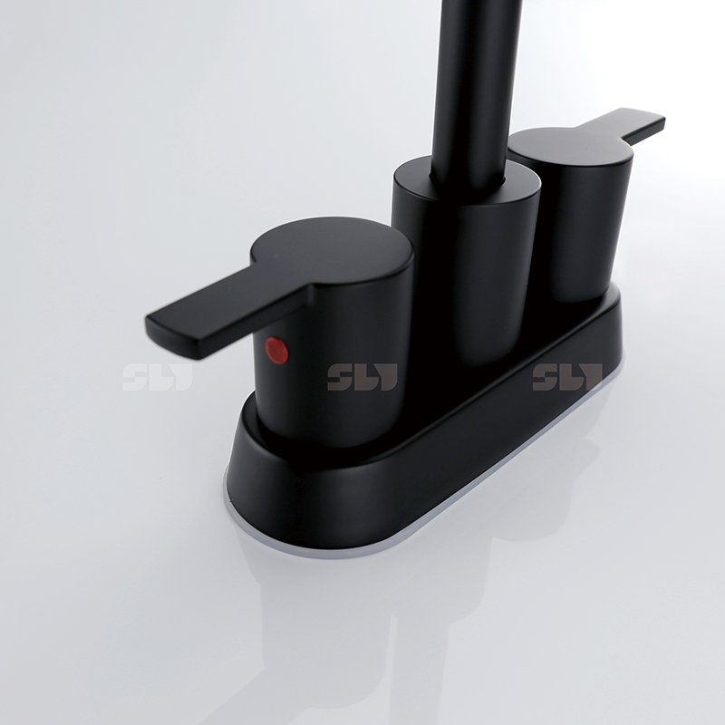 Sly Cupc Hot Selling Double Handle Chrome Basin Torneiras para lavatório do banheiro