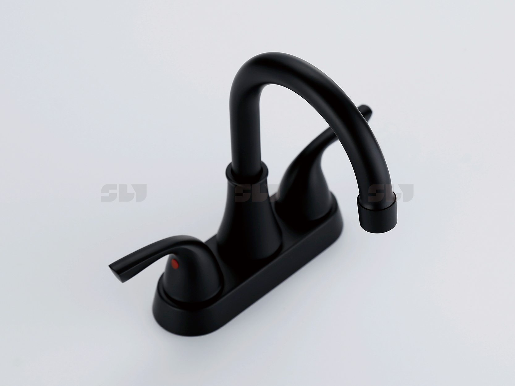 torneiras e lumin&aacute;rias