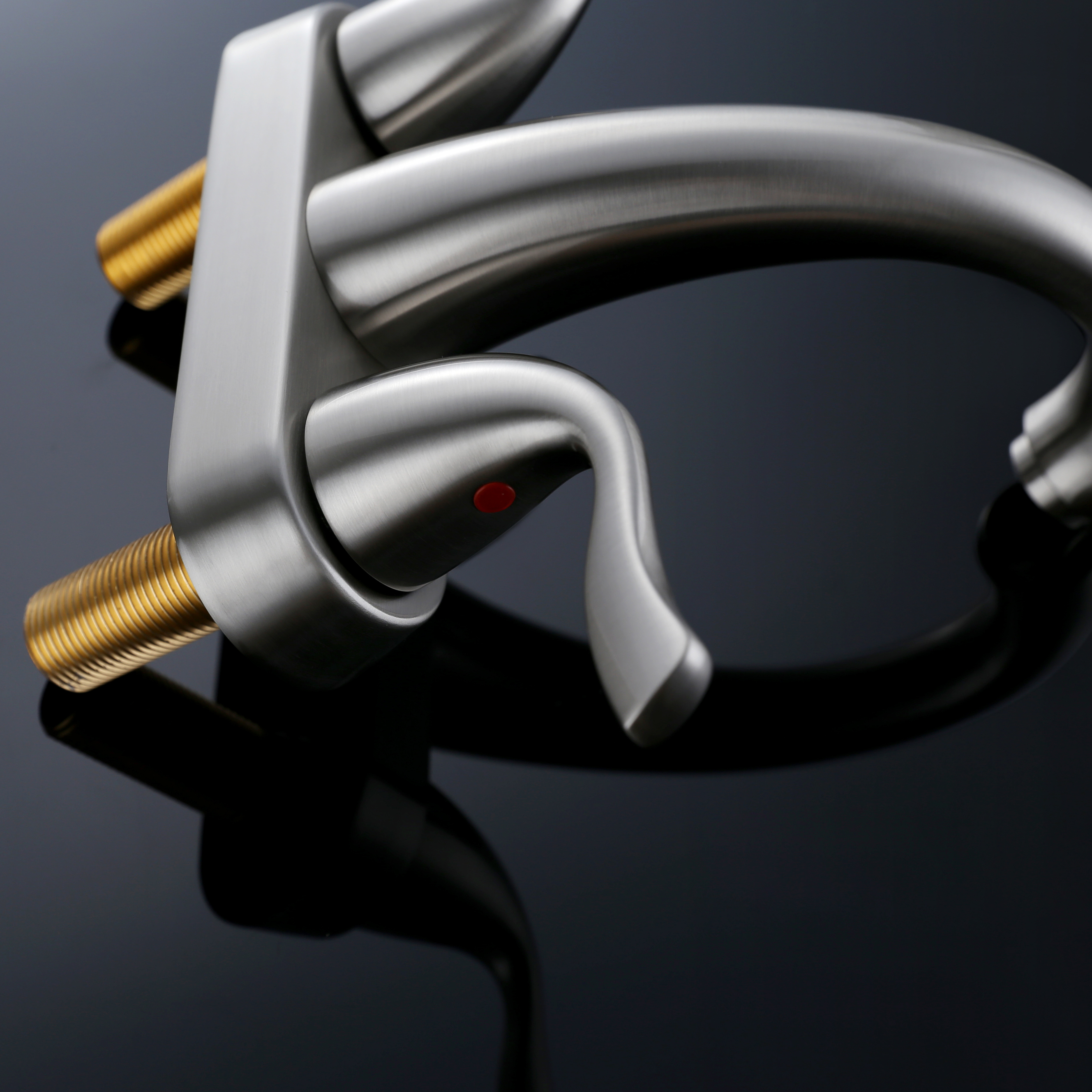 torneira de pia antiga