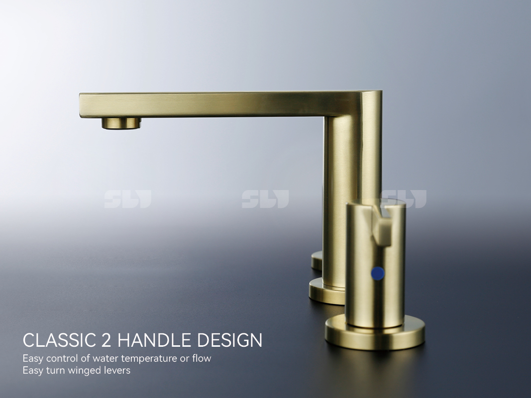 torneira de banheiro preta antiga