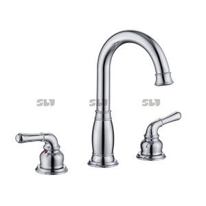 Sly Two Handle Torneira 3 orifícios Bacia de torneira de torneira generalizada