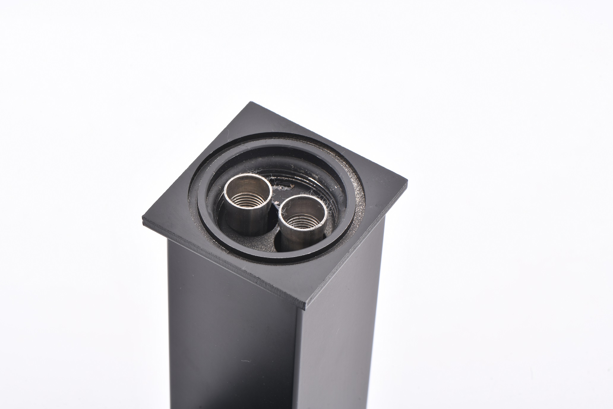 torneira de banheiro com uma al&ccedil;a